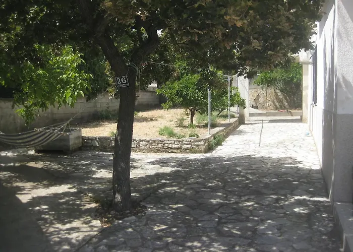 Paula - One Bedroom With Terrace 2 Appartement Jezera